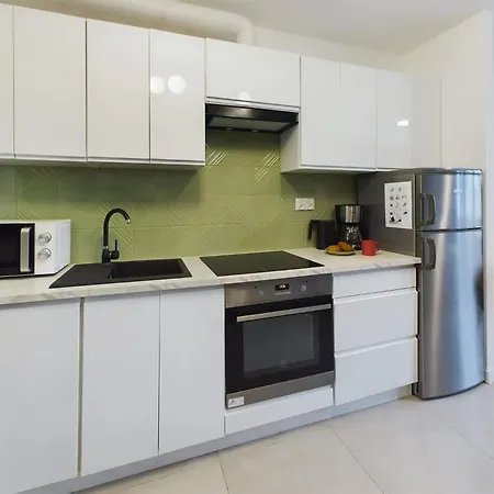 Atmospheric For 3 People In With Desk For Remote Work By Renters